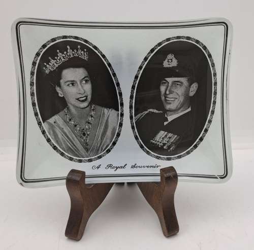 Vintage Royal Souvenir Glass Tray 123x95mm