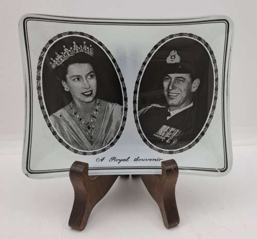 Vintage Royal Souvenir Glass Tray 123x95mm