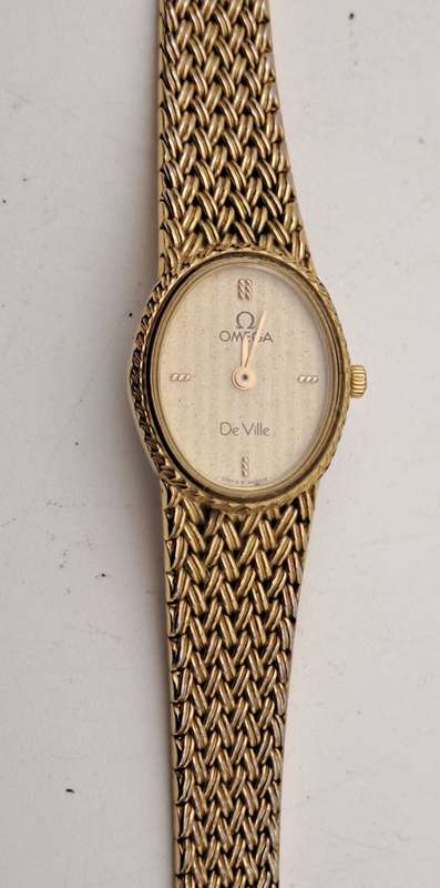 Pre-Owned Vintage Swiss OMEGA de Ville Quartz Gold Plated ladies watch - original strap-Working