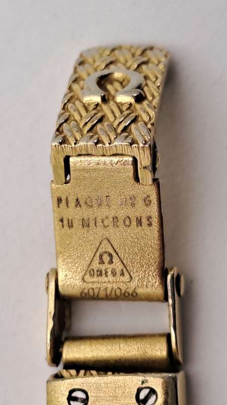 Pre-Owned Vintage Swiss OMEGA de Ville Quartz Gold Plated ladies watch - original strap-Working