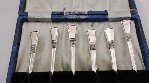 Vintage E.P.N.S Silverplated Teaspoon set of 6 -Boxed -Made in England 119mm