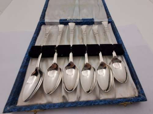 Vintage E.P.N.S Silverplated Teaspoon set of 6 -Boxed -Made in England 119mm