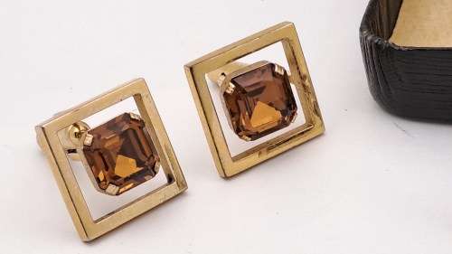 3 pairs of Vintage Cufflinks In box