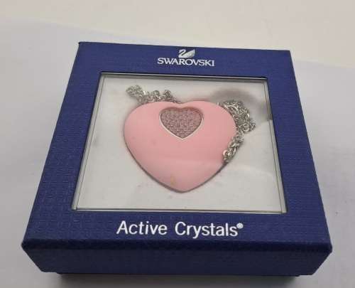 Pre-owned Swarovski Active Crystals USB(4 GB) Heart Light Rose Pendant