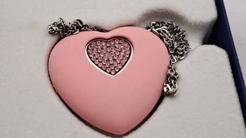 Pre-owned Swarovski Active Crystals USB(4 GB) Heart Light Rose Pendant