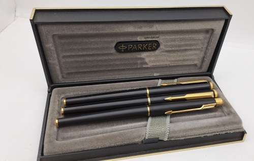 Pre-owned 3 Vintage Black and Gold Parkers Fountain Pen, 2 x Rollerballs Branded in Case