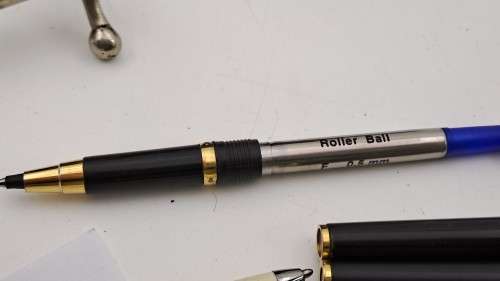 Pre-owned 3 Vintage Black and Gold Parkers Fountain Pen, 2 x Rollerballs Branded in Case