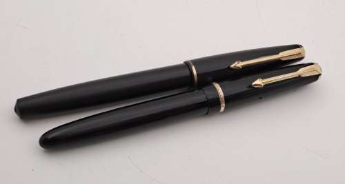 2 Vintage Lady Parker Duofold Fountain Pens (one has no converter)