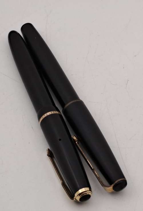 2 Vintage Lady Parker Duofold Fountain Pens (one has no converter)