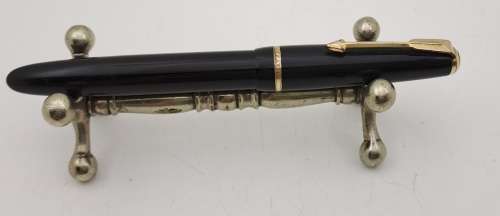 2 Vintage Lady Parker Duofold Fountain Pens (one has no converter)