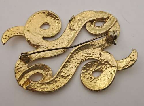 Vintage Brooch 70x44mm