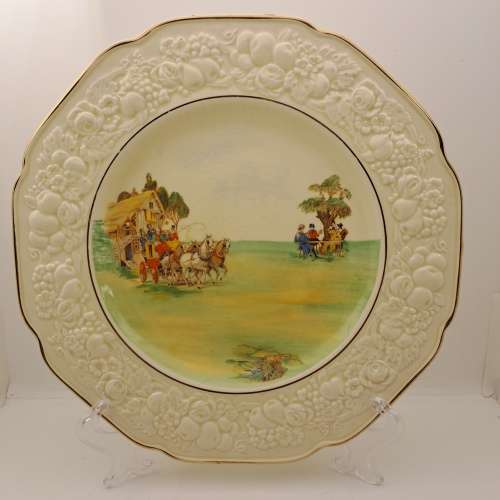Vintage 1930`s Crown Ducal Florentine plate 266mm (Glase have some Grazing due to age)