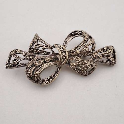 Vintage Metal Brooch 50x22mm