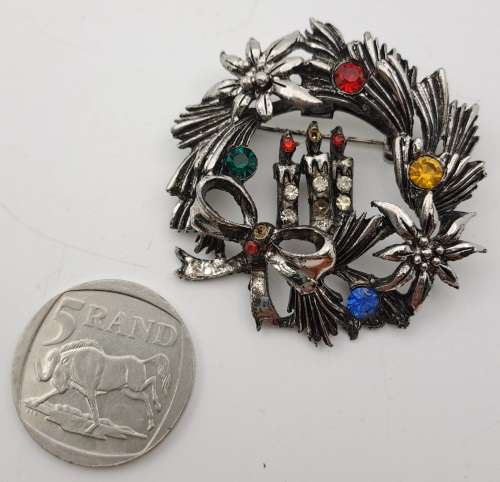Vintage Beatrix Brooch  - Pre-owned 50x50mm