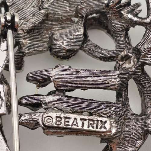 Vintage Beatrix Brooch  - Pre-owned 50x50mm