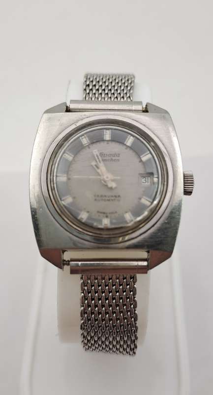 Vintage 1970`s Swiss Nivada Taravana Automatic Ladies watch - Lens damaged