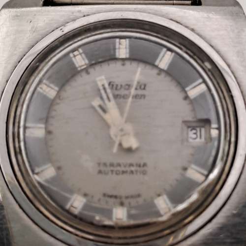 Vintage 1970`s Swiss Nivada Taravana Automatic Ladies watch - Lens damaged