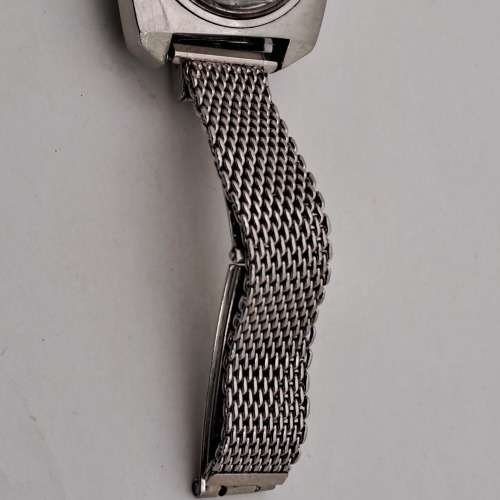 Vintage 1970`s Swiss Nivada Taravana Automatic Ladies watch - Lens damaged
