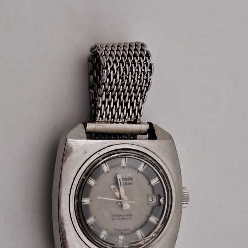 Vintage 1970`s Swiss Nivada Taravana Automatic Ladies watch - Lens damaged