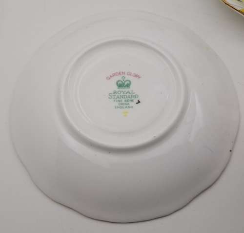 1950`s Royal Standard Garden Glory Demitasse 5 Cups ,6 Saucers (1 Cup chipped and 1 hairline Crack)