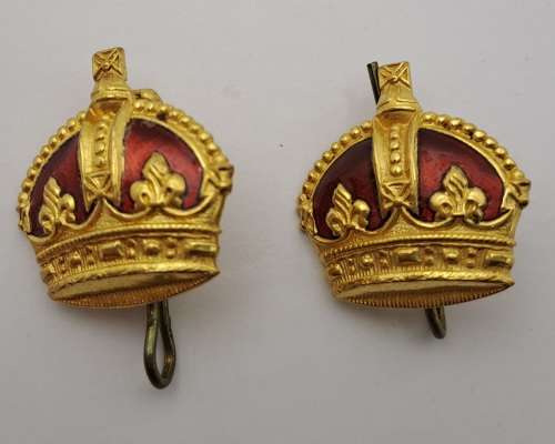 2 WW2 Great Britian Officer Crown Pin Buttons