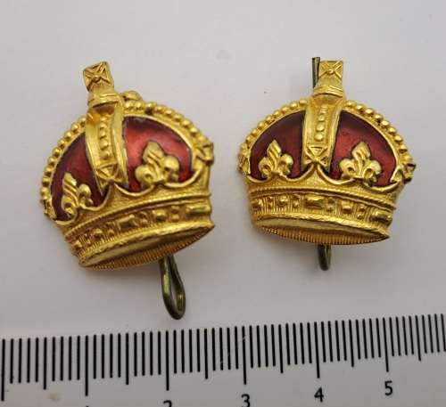 2 WW2 Great Britian Officer Crown Pin Buttons