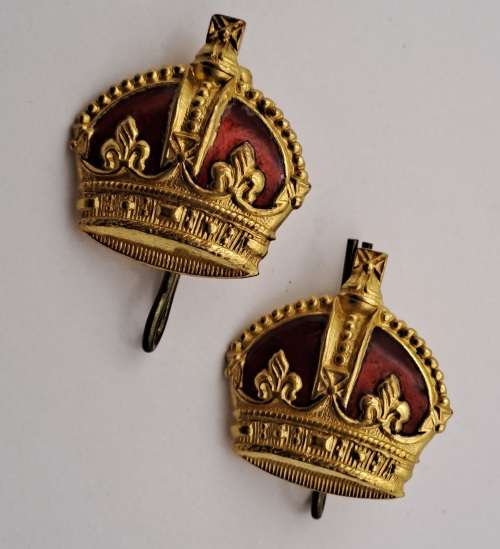 2 WW2 Great Britian Officer Crown Pin Buttons