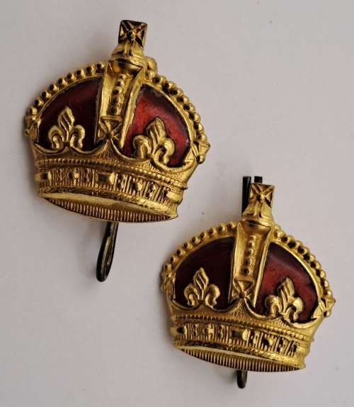 2 WW2 Great Britian Officer Crown Pin Buttons