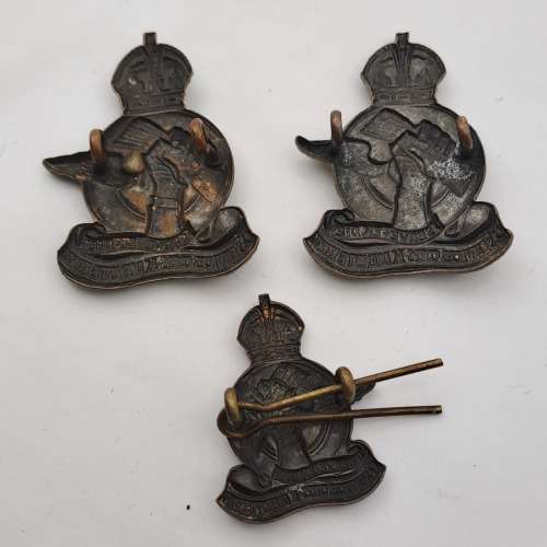 3 x WW2 South African Service Corps Cap Badges