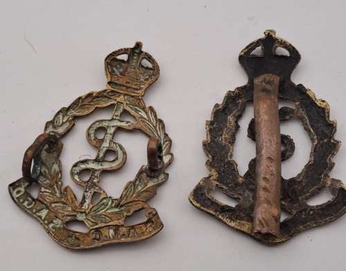 1 WW2 South African Medical Corps and 1 WW1 Royal Army Medical Corps Cap Badges