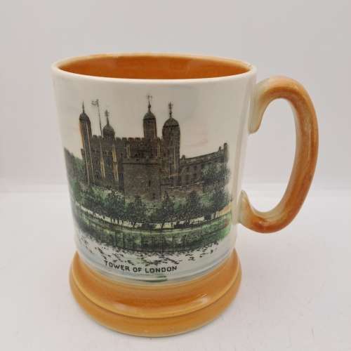 Vintage Royal Bradwell Athur Wood Mug - Images of Tower of London and St Pauls Cathedral