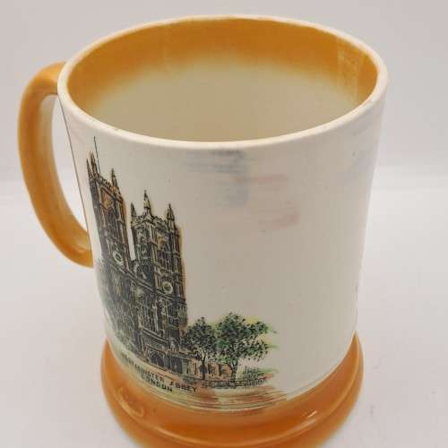 Vintage Royal Bradwell Athur Wood Mug - Images of Tower Bridge And Westminster Abbey London