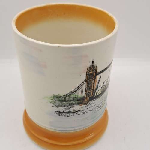 Vintage Royal Bradwell Athur Wood Mug - Images of Tower Bridge And Westminster Abbey London