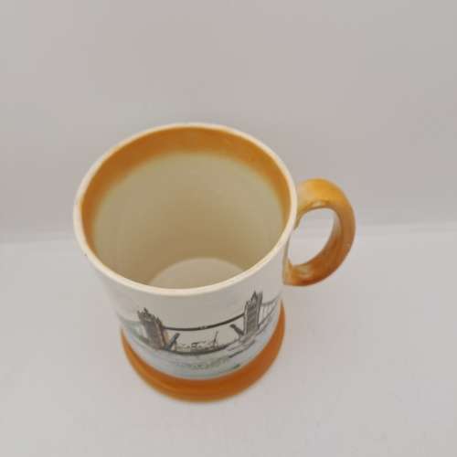 Vintage Royal Bradwell Athur Wood Mug - Images of Tower Bridge And Westminster Abbey London