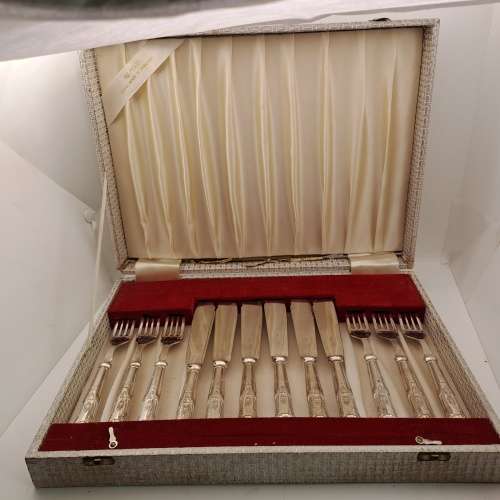 12 Pc Vintage E.P.N.S (Silver Plated) Fish Cutlery set in Box (Box not in Good shape )