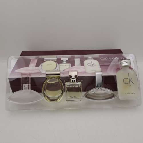 Calvin Klein Fragrance for Women Deluxe Travel Collection