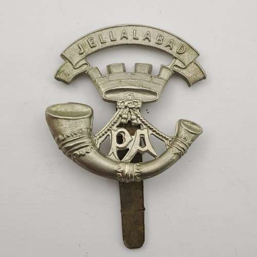 Vintage British  Somerset Light Infantry  Cap badge 40x40mm