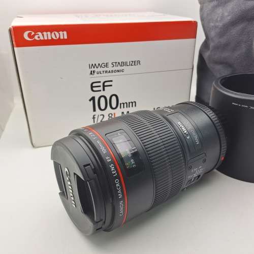 Canon EF 100mm F/28mm Macro IS USM ULtrasonic Lens -In Full Packaging -Hardly Used