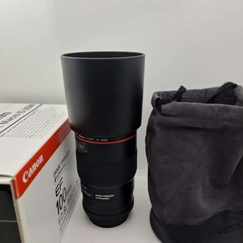 Canon EF 100mm F/28mm Macro IS USM ULtrasonic Lens -In Full Packaging -Hardly Used