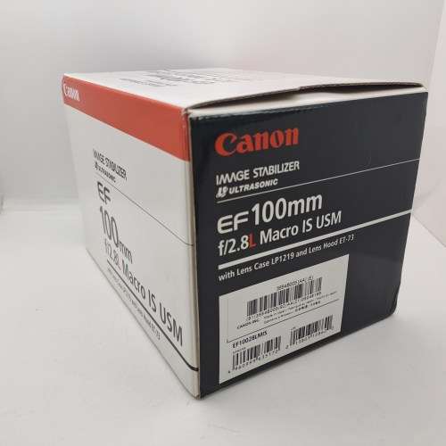 Canon EF 100mm F/28mm Macro IS USM ULtrasonic Lens -In Full Packaging -Hardly Used