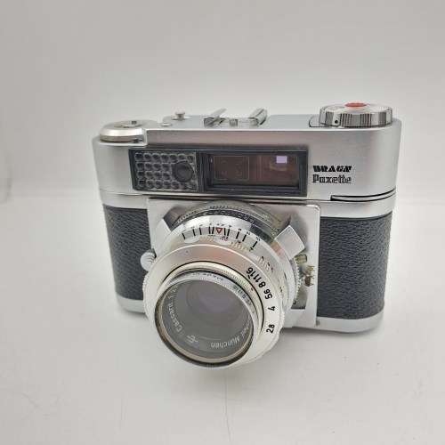 Collectable 1950`s  German Braun Paxette 1:2.8 -4 5.6 f50mm Camera with Leather Case