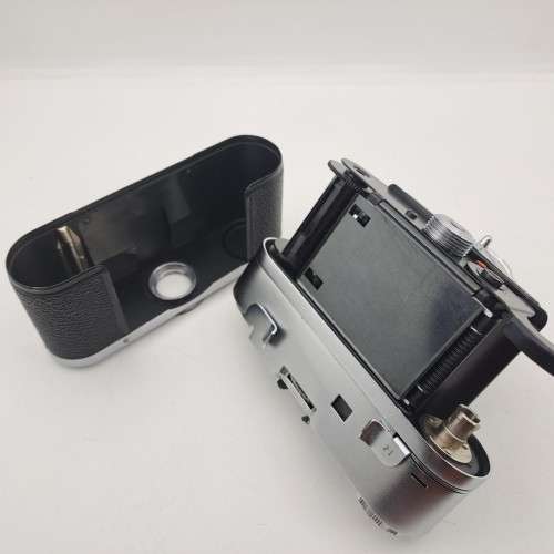 Collectable 1950`s  German Braun Paxette 1:2.8 -4 5.6 f50mm Camera with Leather Case