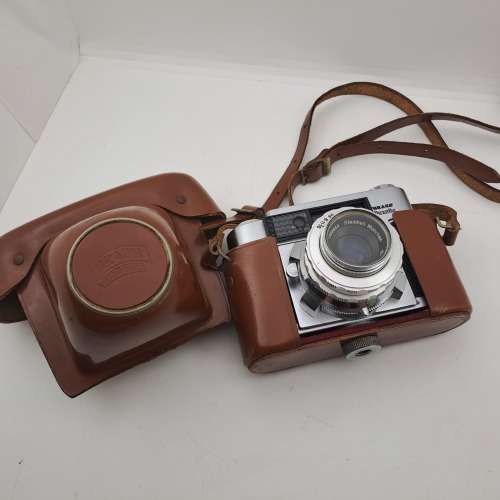 Collectable 1950`s  German Braun Paxette 1:2.8 -4 5.6 f50mm Camera with Leather Case