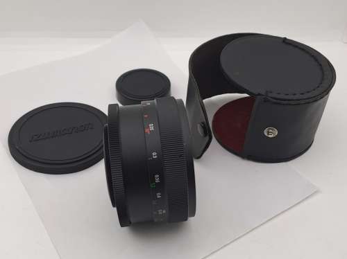 Izumanon Close-up Zoom Attacment Lens- 49mm screw mount -Japan with Case  and Caps