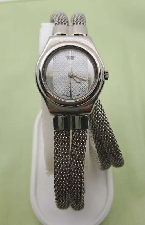 Pre-owned 1999 Swatch mignardise Irony Ladies watch with long Bracelet
