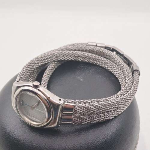 Pre-owned 1999 Swatch mignardise Irony Ladies watch with long Bracelet