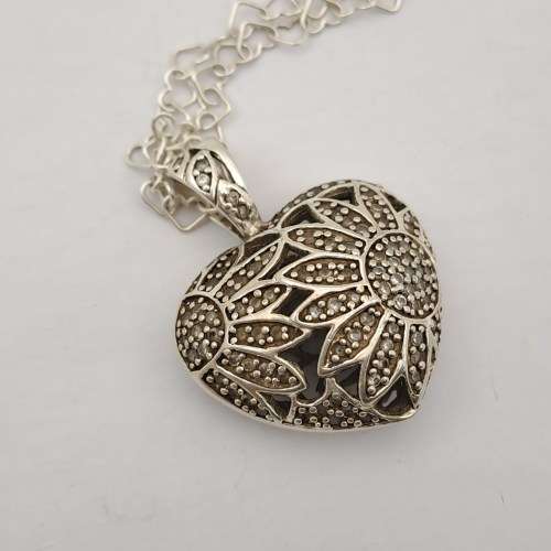 Pre-owned Marcasite Heart Sterling .925 Silver Pendant with Sterling Silver Chain