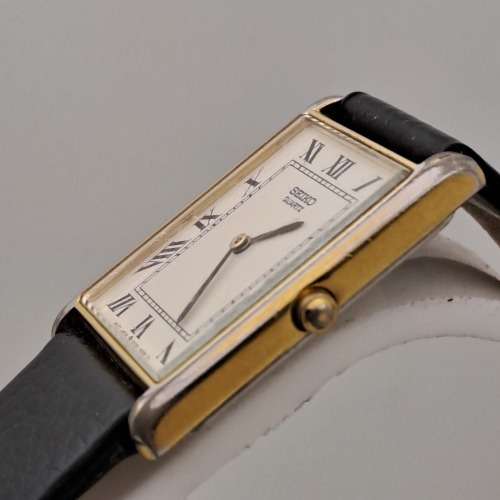 Pre-owned Ladies Seiko 5Y30-5060 Quartz watch with Leather strap working