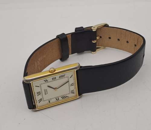 Pre-owned Ladies Seiko 5Y30-5060 Quartz watch with Leather strap working