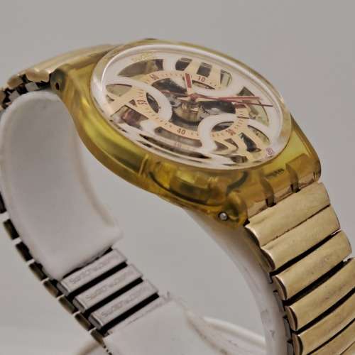 Pre-owned SWATCH AG 1993 watch with original strap working  working